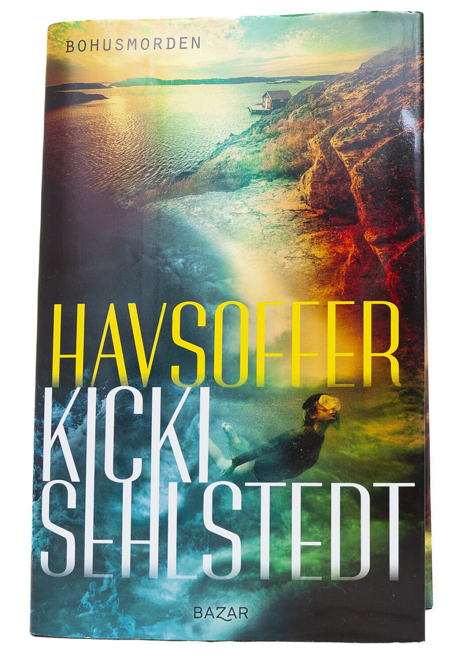 Bokomslag på Havsoffer, illustration Elina Grandin